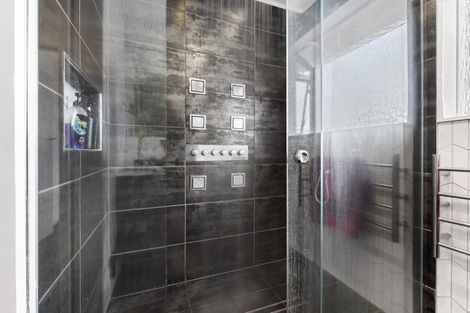 Photo of property in 134 Ruamahanga Crescent, Terrace End, Palmerston North, 4410