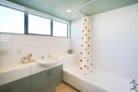 Photo of property in 6b Bradshaw Terrace, Riccarton, Christchurch, 8011