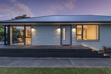 Photo of property in 17 Mooray Avenue, Bishopdale, Christchurch, 8053