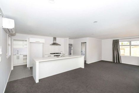 Photo of property in 3/1 Hibiscus Avenue, Hamilton Lake, Hamilton, 3204