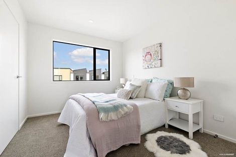 Photo of property in 4/47a Huntington Drive, Huntington Park, Auckland, 2013