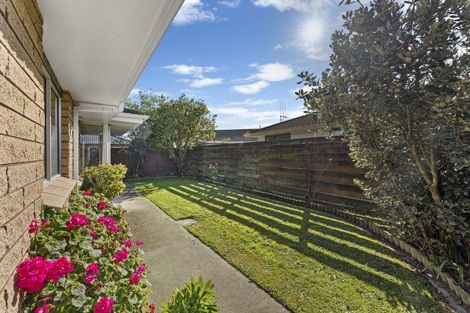 Photo of property in 1/99 Vogel Street, Roslyn, Palmerston North, 4414