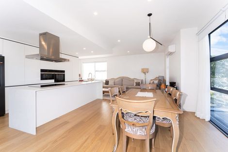 Photo of property in 952a East Coast Road, Northcross, Auckland, 0632