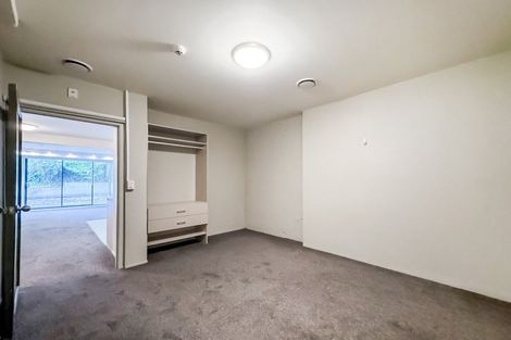 Photo of property in Sharella Living, 20 Glenmore Street, Thorndon, Wellington, 6011