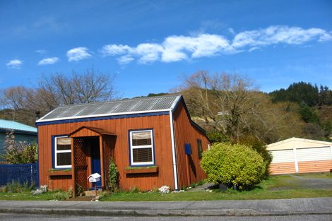 Photo of property in 115 Broadway, Reefton, 7830