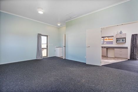 Photo of property in 14 Rena Place, Whitianga, 3510