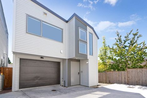 Photo of property in 7/11 Celeste Place, Totara Vale, Auckland, 0627