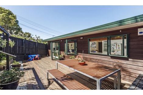 Photo of property in 1/50 Nigel Road, Browns Bay, Auckland, 0630