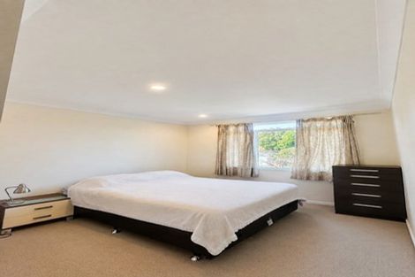 Photo of property in 56a Chilcott Road, Henderson, Auckland, 0612