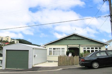 Photo of property in 9 Akatea Street, Berhampore, Wellington, 6023