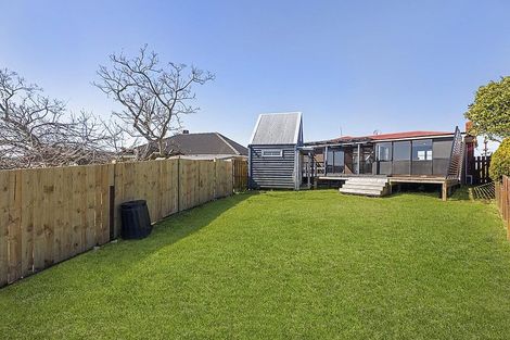 Photo of property in 18 Prangley Avenue, Mangere, Auckland, 2022