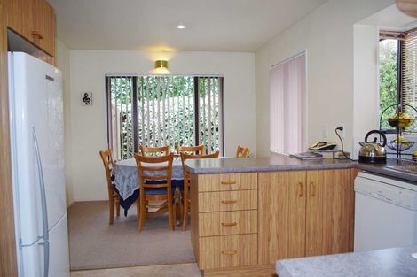 Photo of property in 290a Yaldhurst Road, Avonhead, Christchurch, 8042