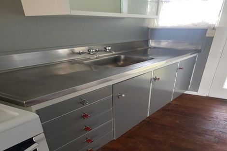 Photo of property in 6 View Road, Papakura, 2110