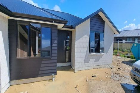 Photo of property in 17 Anglers Way, Omokoroa, 3114