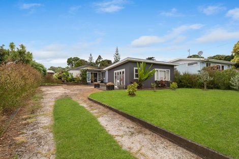 Photo of property in 43 James Mcleod Road, Shelly Beach, Helensville, 0874