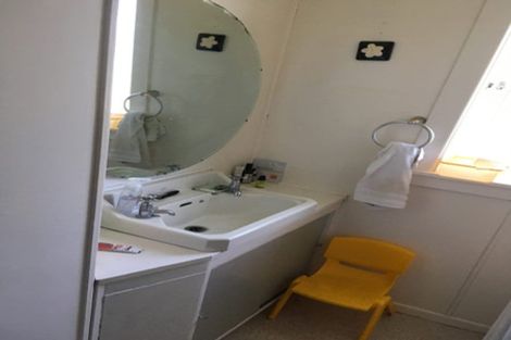 Photo of property in 26 Nigel Road, Browns Bay, Auckland, 0630