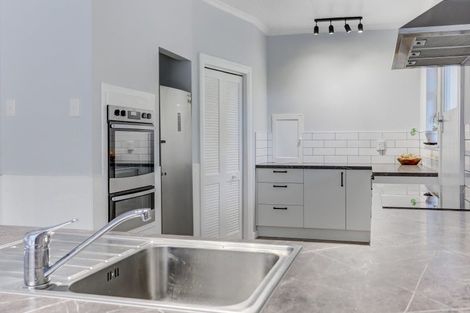 Photo of property in 207 Roberts Avenue, Aramoho, Whanganui, 4584