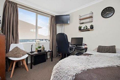 Photo of property in 11 Logan Place, Waiuku, 2123