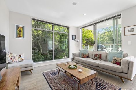 Photo of property in Norfolk Apartments, 307/19 Bute Road, Browns Bay, Auckland, 0630