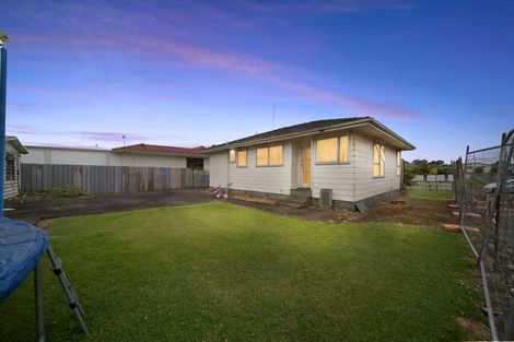 Photo of property in 12 Kivell Close, Mangere East, Auckland, 2024