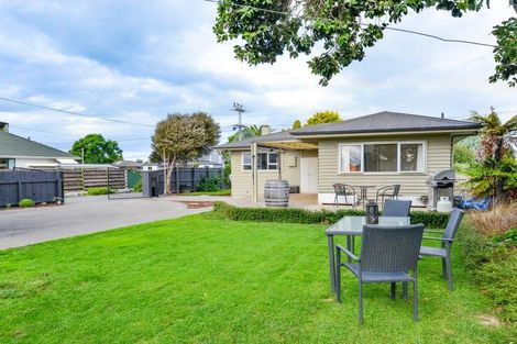 Photo of property in 33 Ferry Road, Clive, 4102