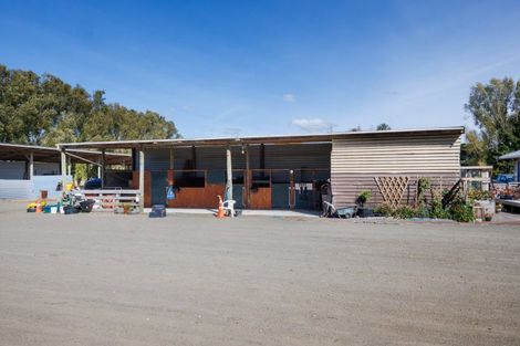 Photo of property in 1614 State Highway 3, Awahuri, Palmerston North, 4476