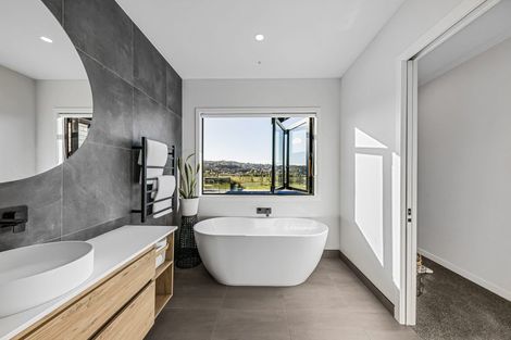 Photo of property in 38 Awatiro Drive, Kaukapakapa, 0871