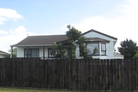 Photo of property in 4 Balwyn Place, Clendon Park, Auckland, 2103