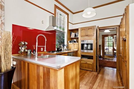 Photo of property in 29 Boundary Road, Kelburn, Wellington, 6012