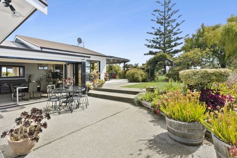 Photo of property in 208 Pomona Road, Ruby Bay, Upper Moutere, 7173