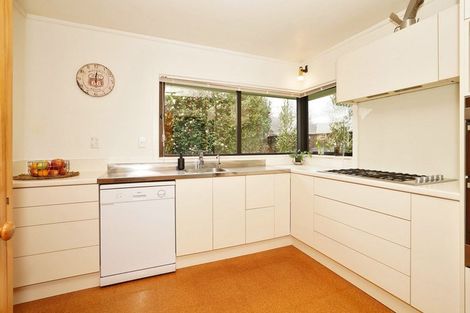 Photo of property in 12 Cooper Place, Chedworth, Hamilton, 3210