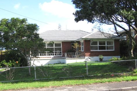 Photo of property in 3 Jaemont Avenue, Te Atatu South, Auckland, 0610