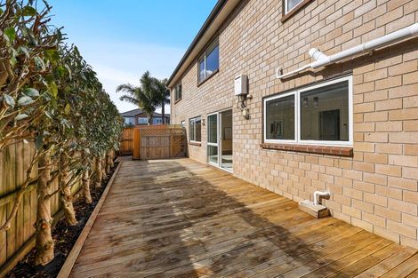 Photo of property in 16 Coolaghy Drive, Flat Bush, Auckland, 2019