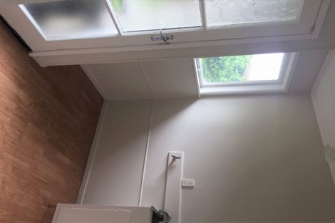 Photo of property in 9 Shale Avenue, Massey, Auckland, 0614