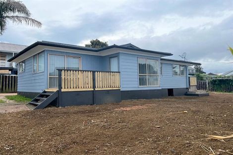 Photo of property in 4 Montego Place, Weymouth, Auckland, 2103