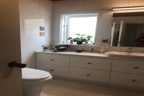 Photo of property in 10 Parliament Street, Thorndon, Wellington, 6011