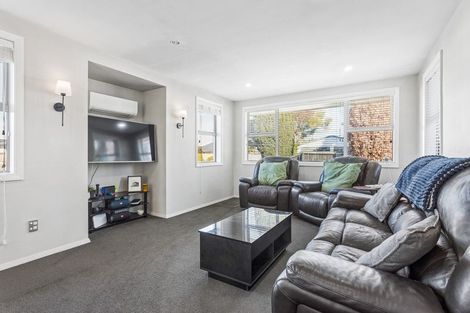 Photo of property in 1/57 Mcfaddens Road, St Albans, Christchurch, 8052