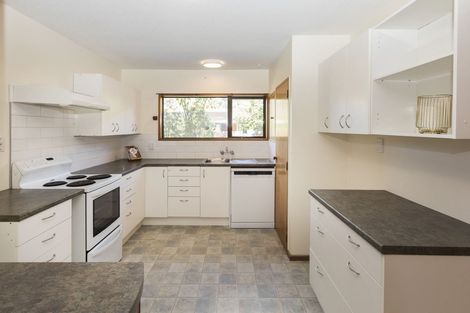 Photo of property in 2/22a Augusta Street, Redcliffs, Christchurch, 8081