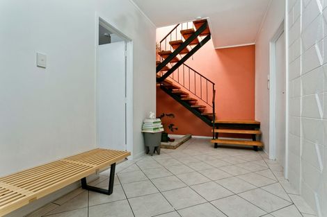 Photo of property in 1/2 Hume Drive, Hillcrest, Auckland, 0627