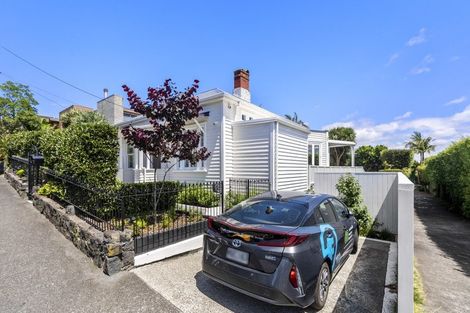 Photo of property in 40 Livingstone Street, Westmere, Auckland, 1022