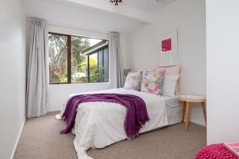 Photo of property in 14 Kuku Street, Te Awanga, 4102