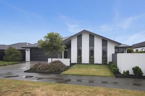 Photo of property in 211 Highsted Road, Casebrook, Christchurch, 8051