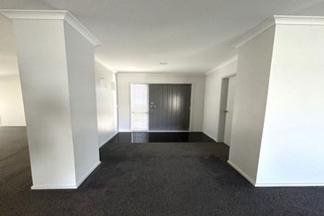 Photo of property in 71 Links Drive, Waiwhakaiho, New Plymouth, 4312