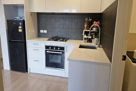 Photo of property in 30 Bellringer Road, Massey, Auckland, 0614