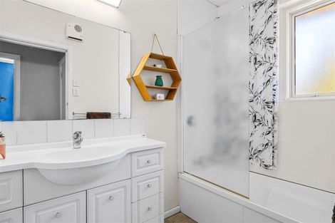 Photo of property in 1/5 Hare Street, Ilam, Christchurch, 8041