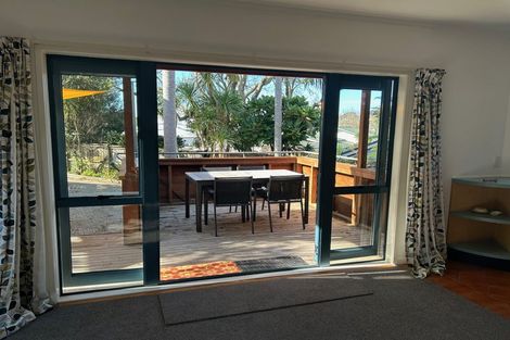 Photo of property in 11b Old Lake Road, Narrow Neck, Auckland, 0624