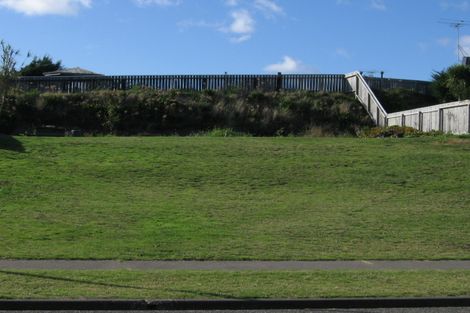 Photo of property in 9 Trig Hill Terrace, Waikanae Beach, Waikanae, 5036