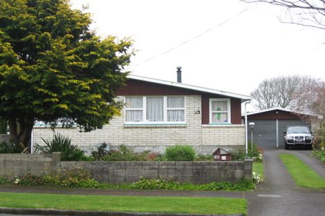 Photo of property in 10 Manu Crescent, Upper Vogeltown, New Plymouth, 4310