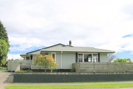Photo of property in 23 Tamatea Road, Taupo, 3330