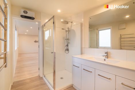 Photo of property in 14 Shand Street, Green Island, Dunedin, 9018